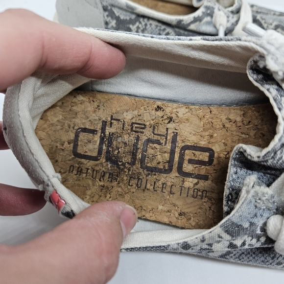 Hey Dude Wendy jungle gray snake print women's 6 or youth 5 - Picture 8 of 9